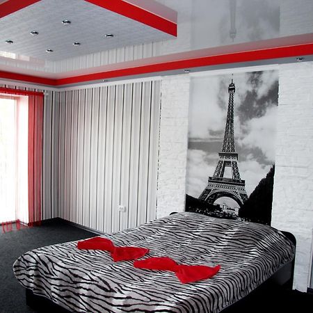 Apartment on Bohoiavlenskyi Avenue Mykolajiv Buitenkant foto